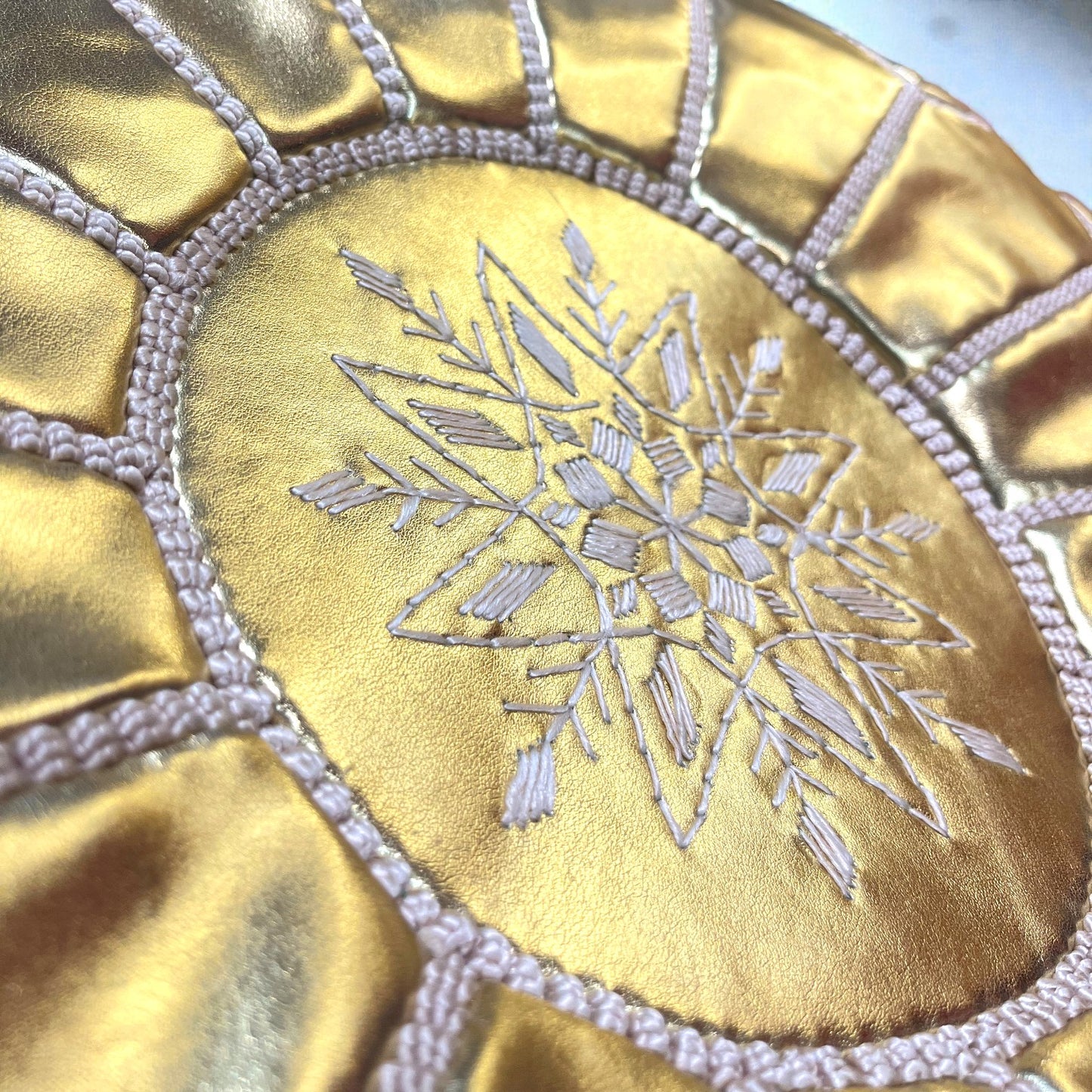 The Royal Golden Pouf